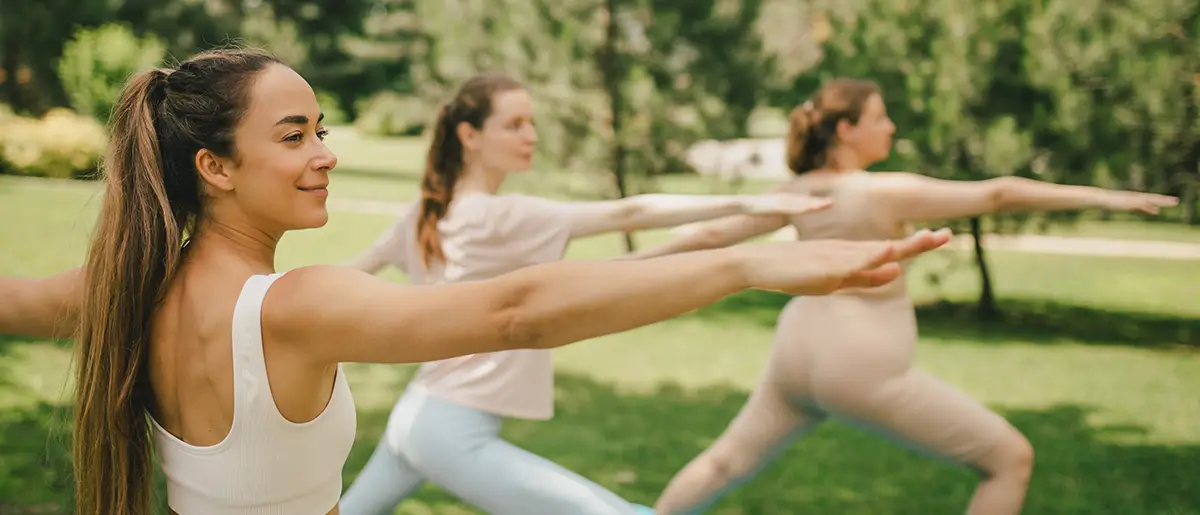 yoga y estiramientos para prevenir cefaleas tensionales y migrañas